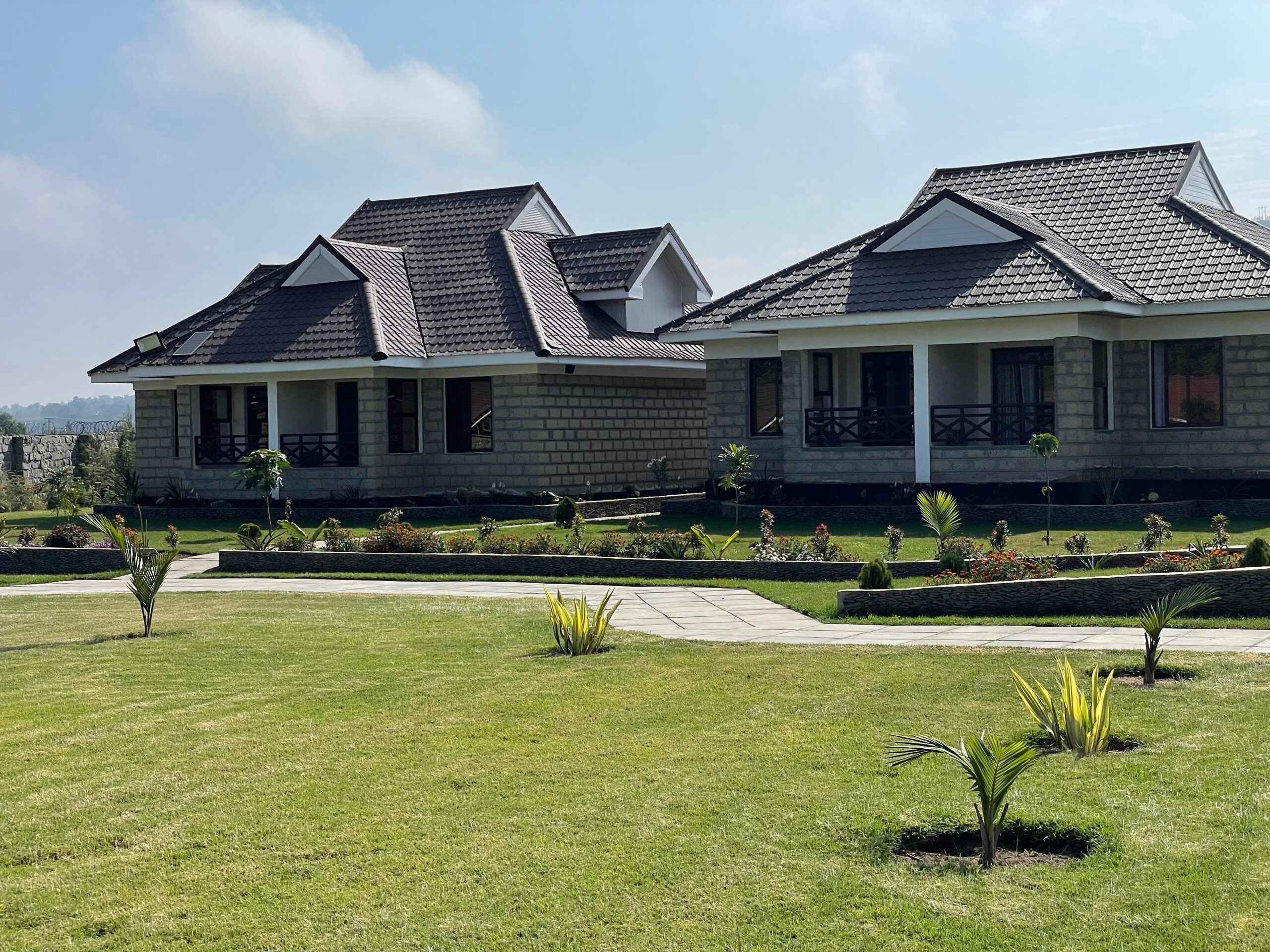 Front exterior 05
