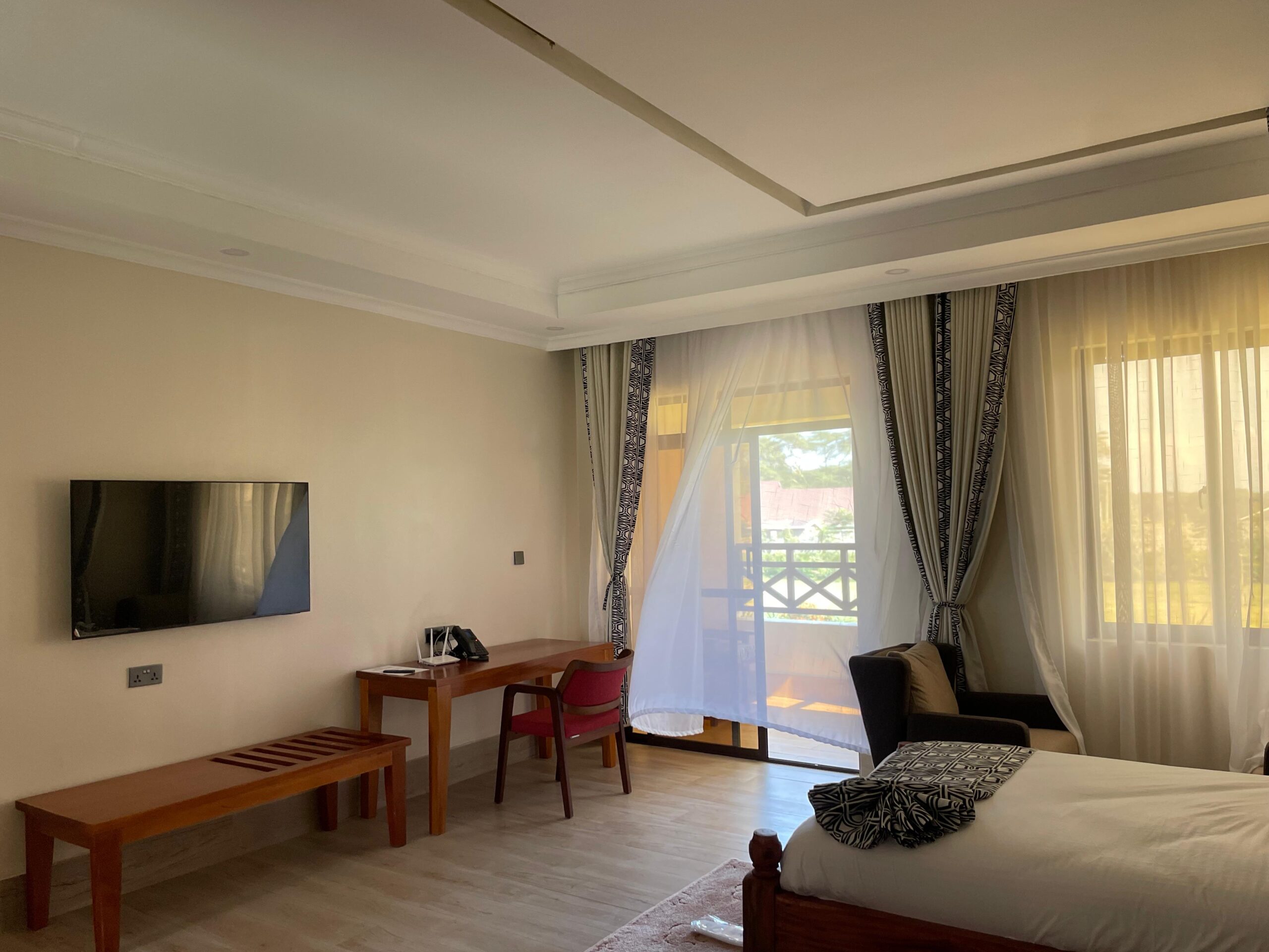 Room 03