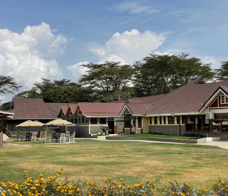 Why Crescent Lodge is Ideal for Business Travelers